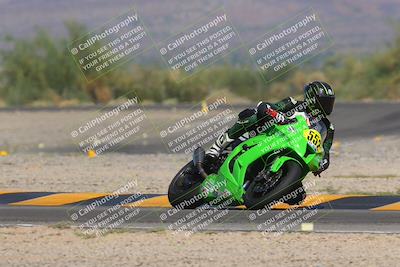 media/Oct-08-2023-CVMA (Sun) [[dbfe88ae3c]]/Race 5 Amateur Supersport Open/